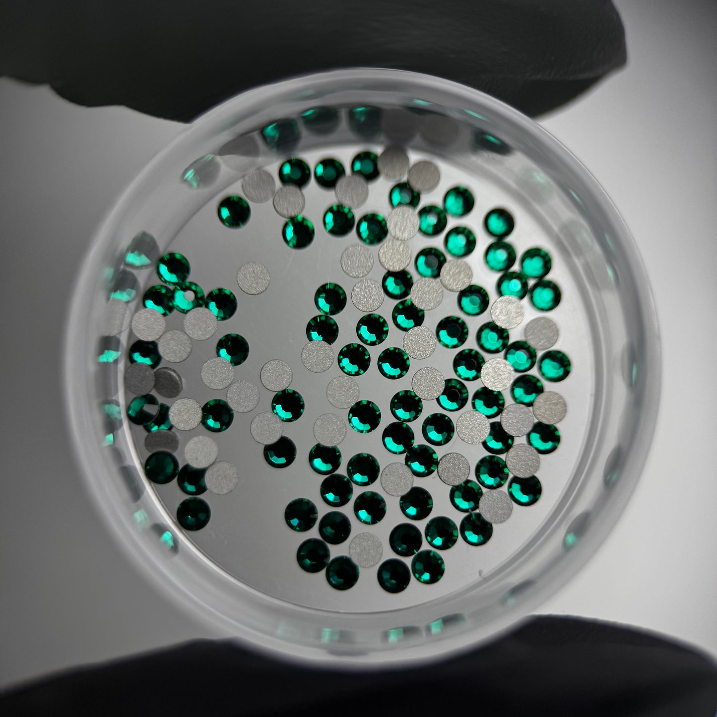 PRECIOSA® Round Dental Gems - Emerald