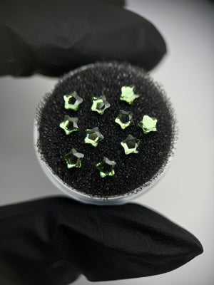 Pack of 10 Starflower SWAROVSKI® dental gems - Peridot