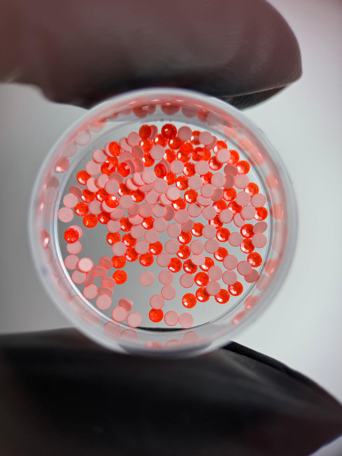 SWAROVSKI® 2058 round crystals - Electron Orange Ignite