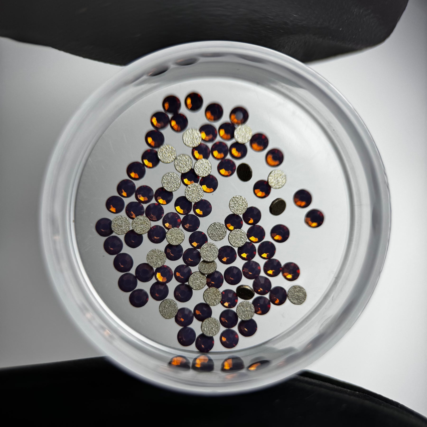 PRECIOSA® Runde Zahnsteine ​​- Amethyst Opal