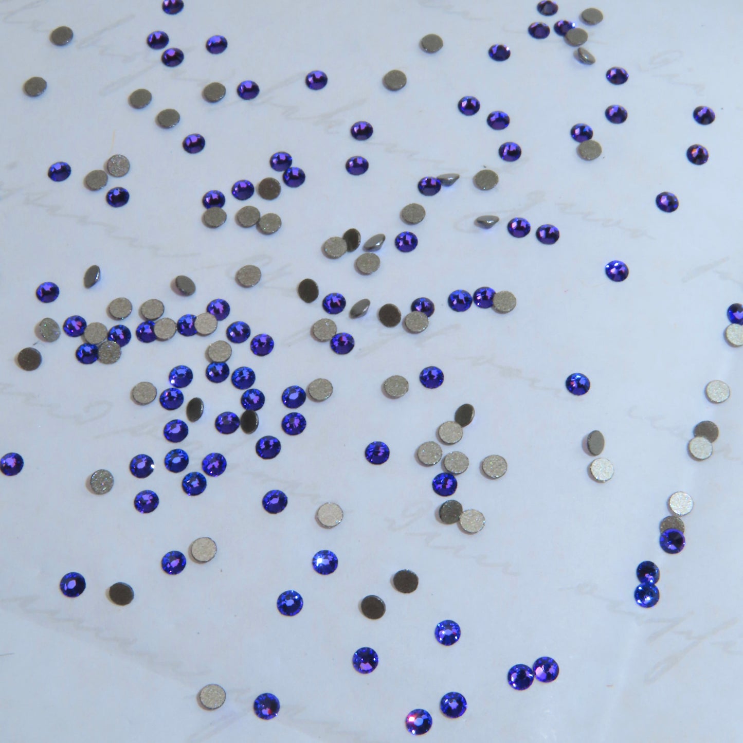 Gemas dentales SWAROVSKI® 2058 redondos - Crystal Heliotrope