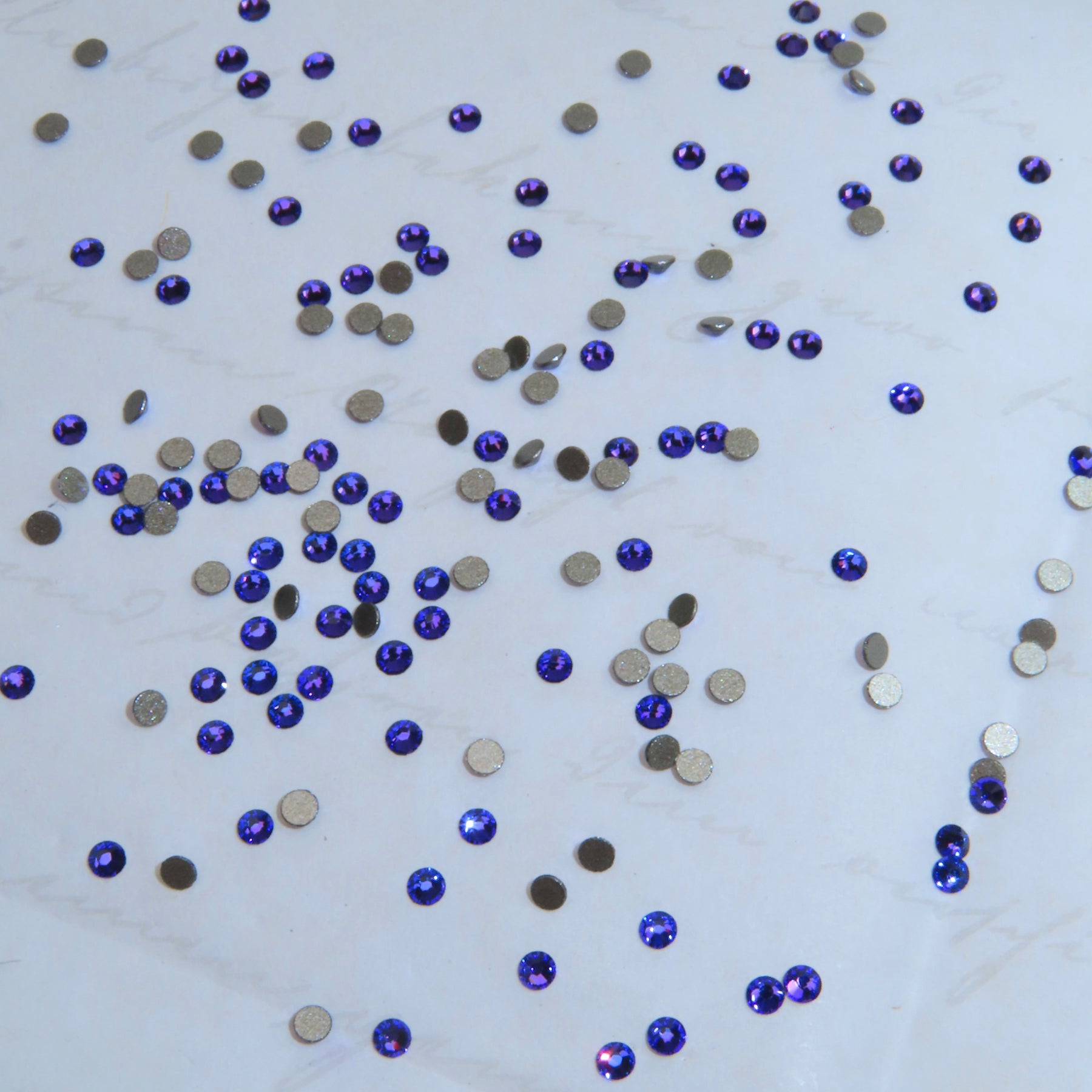 SWAROVSKI® Dental Gems 2058 Round - Heliotrope