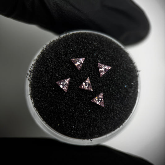 Mini Zirkonia Dreieck - Hellrosa - 5 Stück