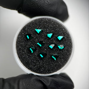 Pack of 10 SWAROVSKI® Connector Dental Gems - Emerald
