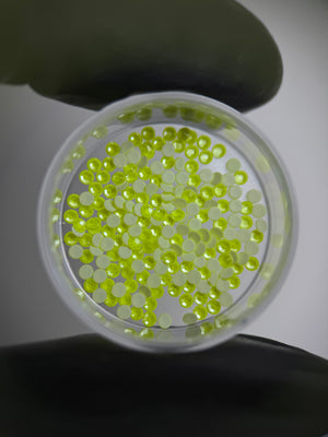 SWAROVSKI® 2058 round crystals - Electron Yellow Ignite