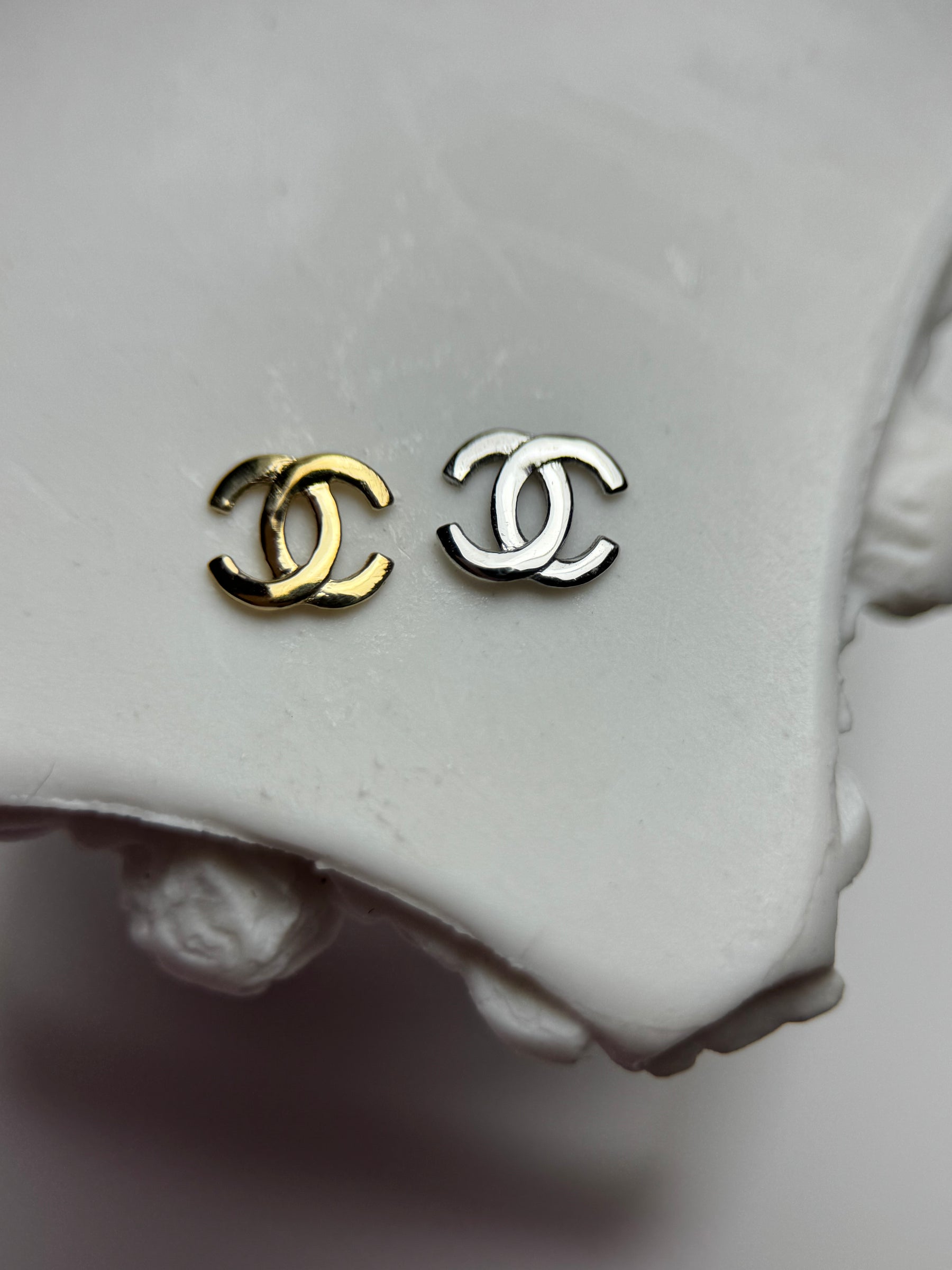 18k gold Chanel piece