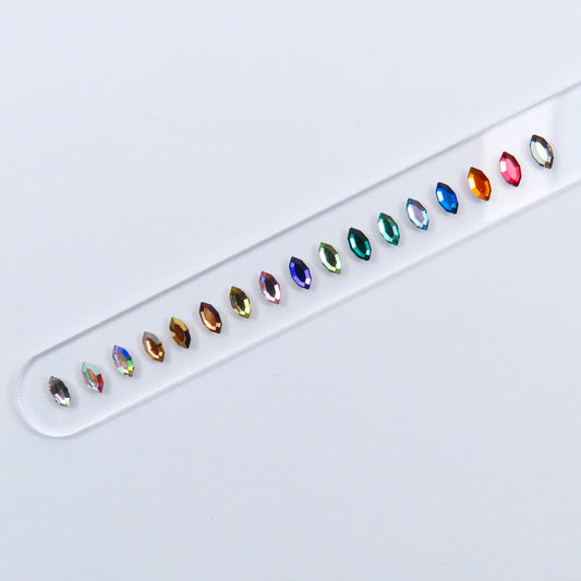 Surtido de gemas dentales SWAROVSKI® Navette - 68 unidades