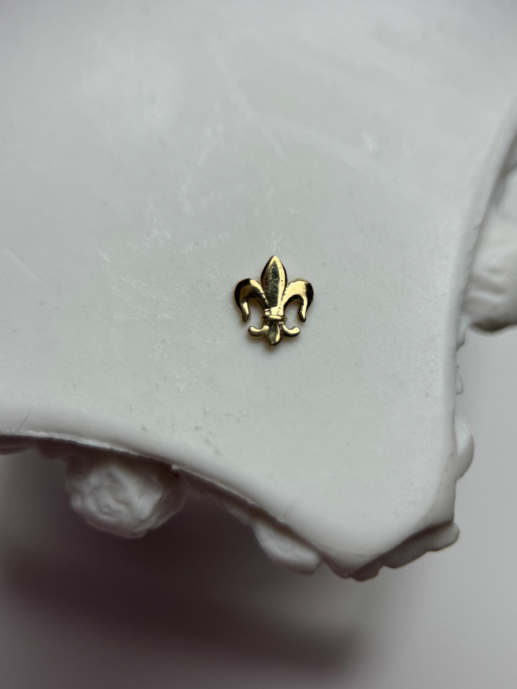 18 Karat Golddolchstück