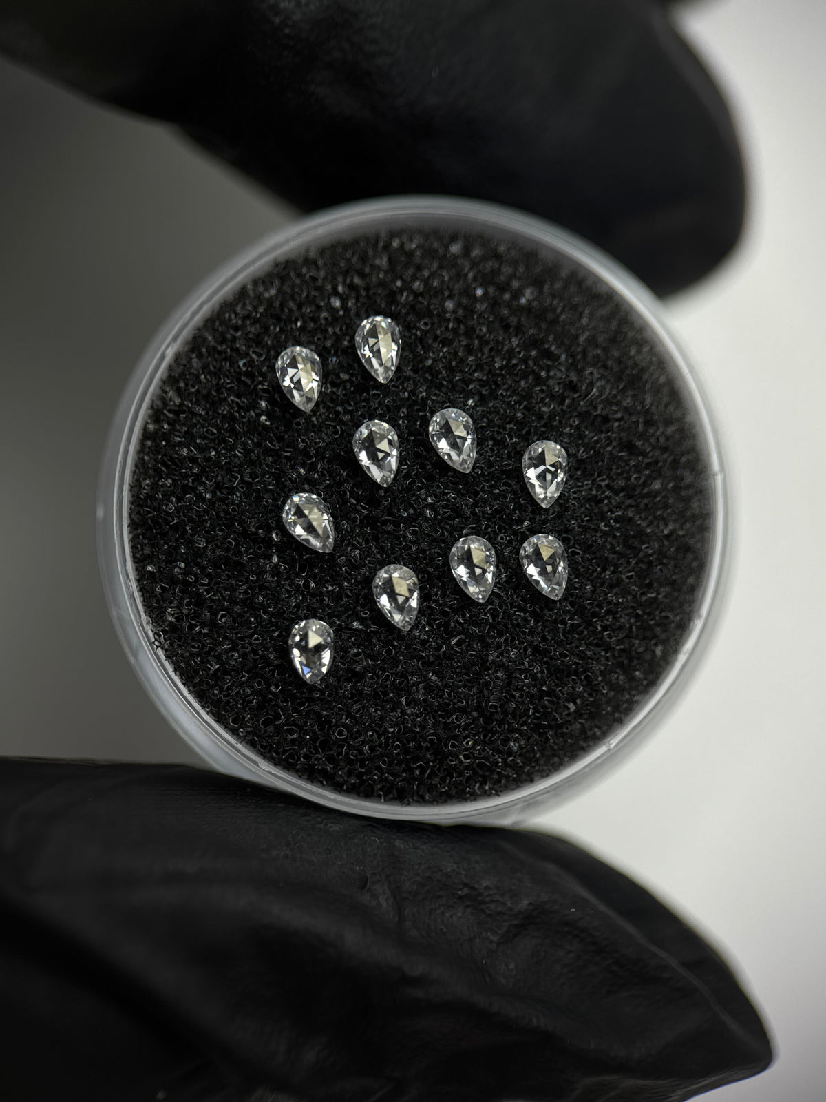 Gema dental de Moissanita - Gota 2x3mm