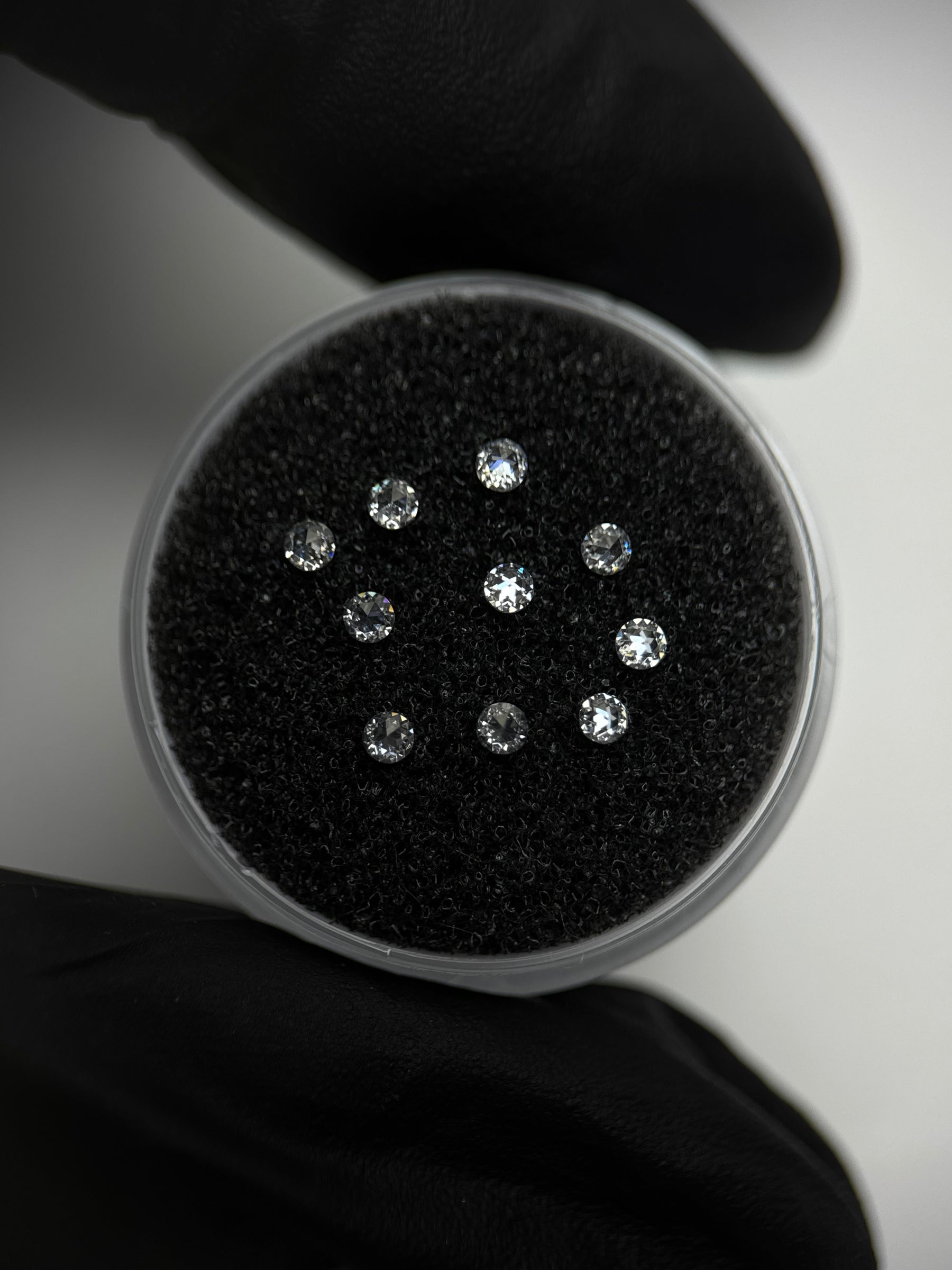 Gema dental de Moissanita - Round 2mm