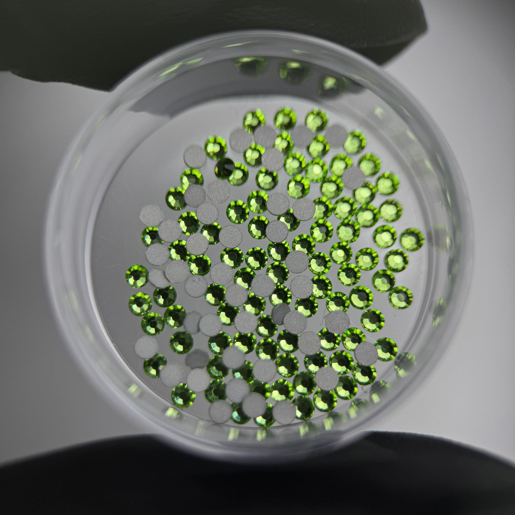 PRECIOSA® Runde Zahnedelsteine ​​– Peridot