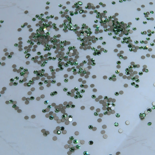 Cristales SWAROVSKI® 2000 redondos - Peridot -SS3