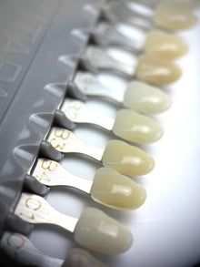 Online training in cosmetic teeth whitening