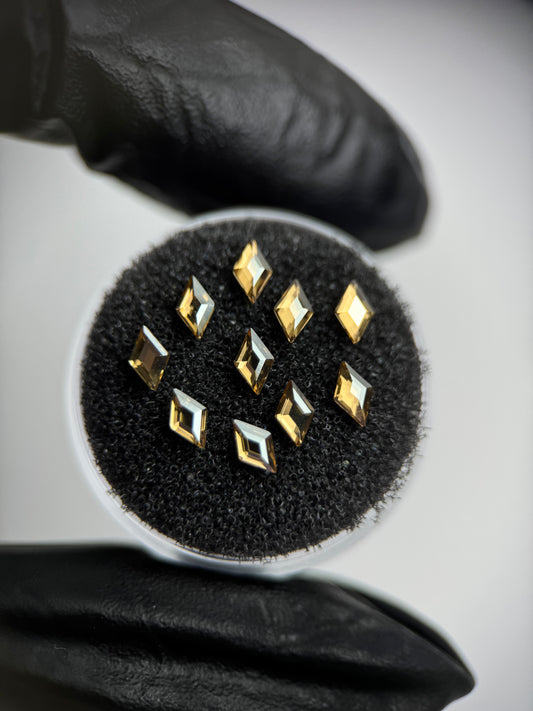 Pack of 10 SWAROVSKI® Rombo dental gems - Crystal Golden Shadow