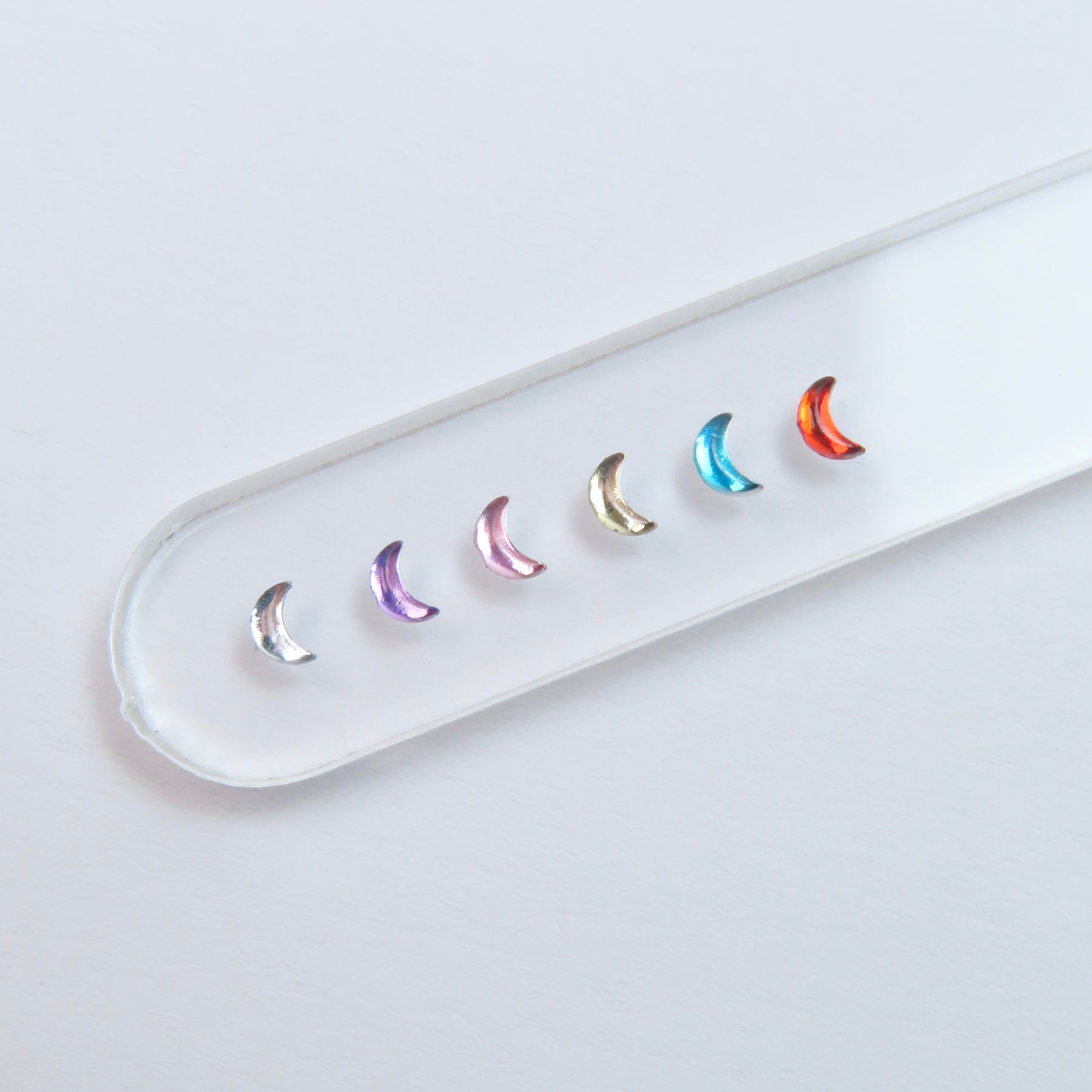 Moon acrylic resin micro gem - 5 units