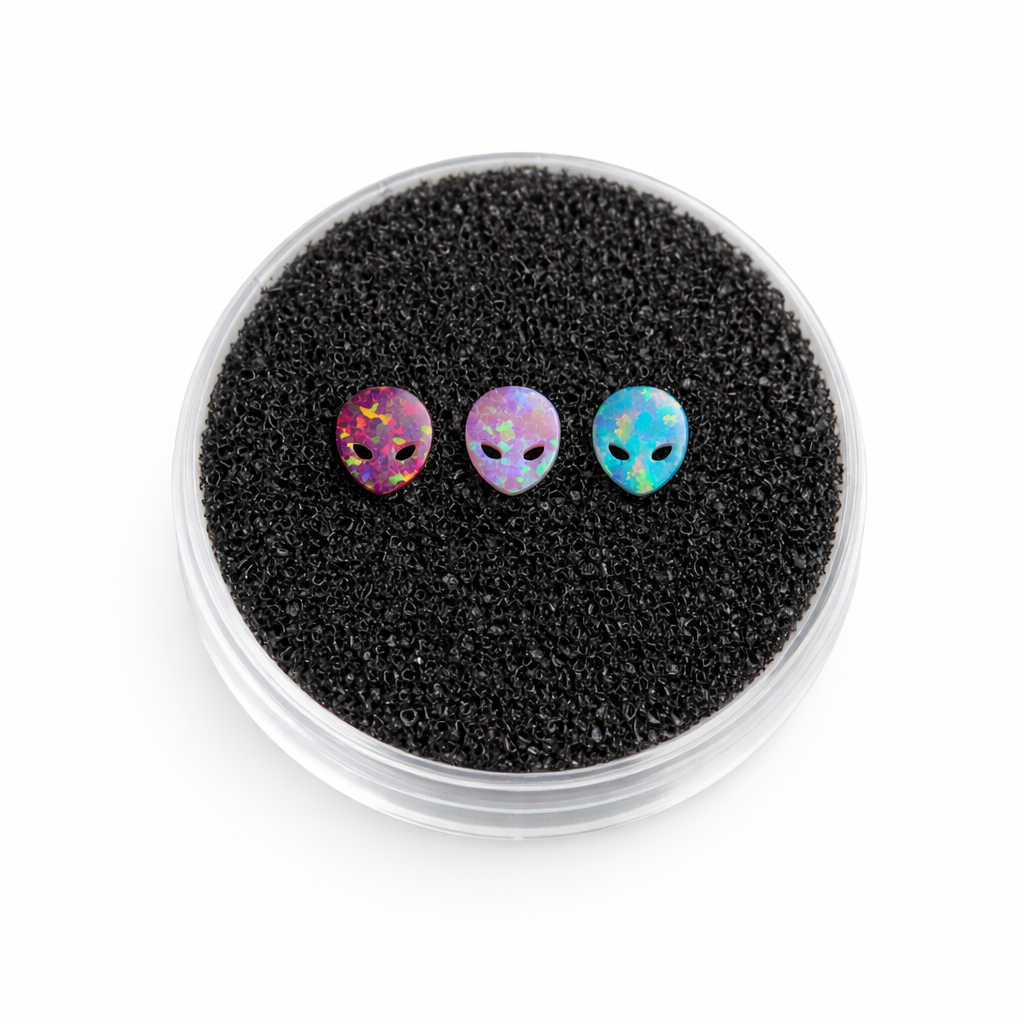 Zahnstein aus Opal in Alien-Form