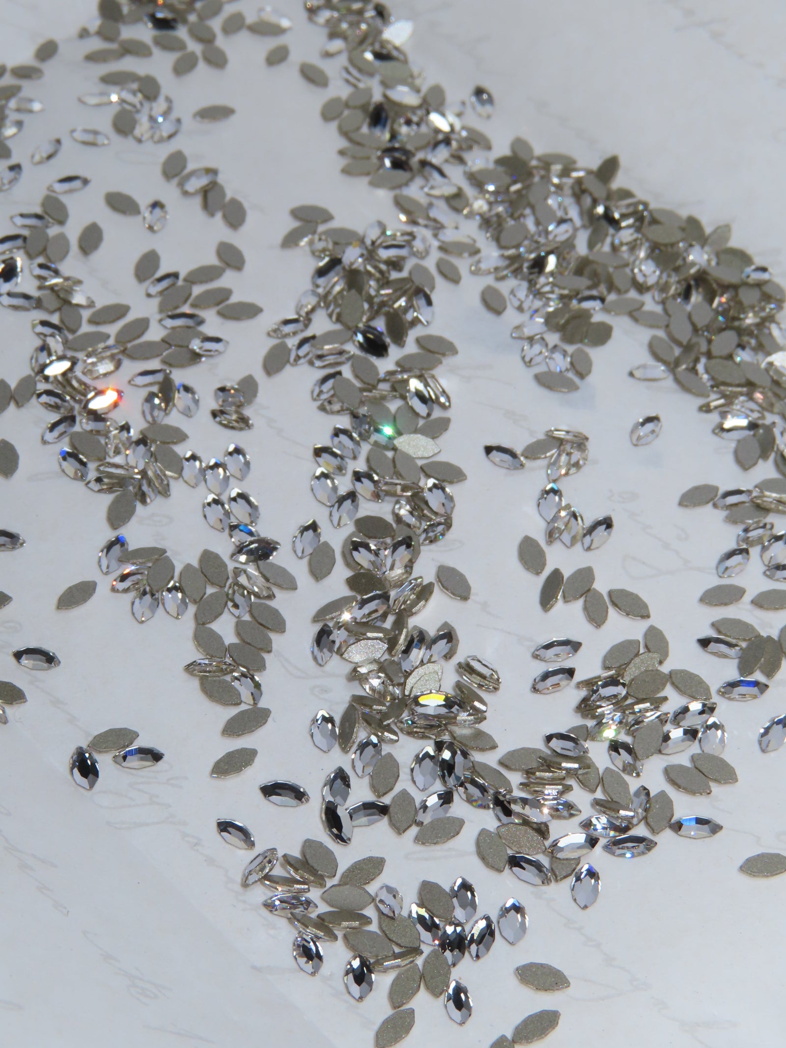 GEMAS DENTALES: SWAROVSKI® CRYSTALS