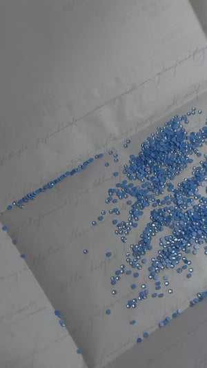 SWAROVSKI® 2058 runde Kristalle – Crystal Sky Ignite